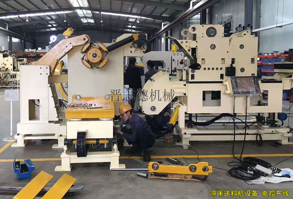 沖床送料機(jī)設(shè)備電控布線(xiàn)